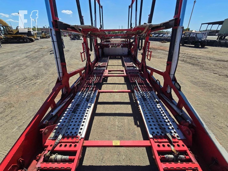 2014-peterbilt-388-image-24