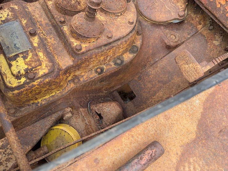 caterpillar-twenty-five-image-23