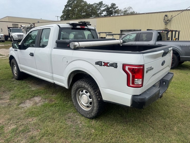 2016-ford-f150-xl-extended-cab-pickup---4wd---5.0l-v8---202,745-miles-showing---1ftfx1ef3gfa56353-image-4