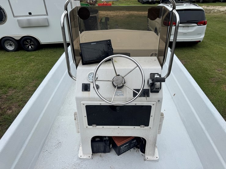 1996-hancock-18'-flat-bottom-center-console-skiff---ran-this-summer---floor-redone-2-years-ago-140hp-image-9