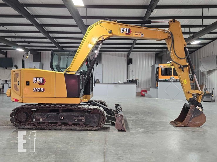 2021-caterpillar-307.5-image-6
