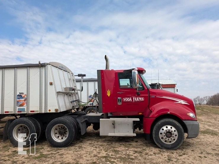 2012-international-prostar-image-6