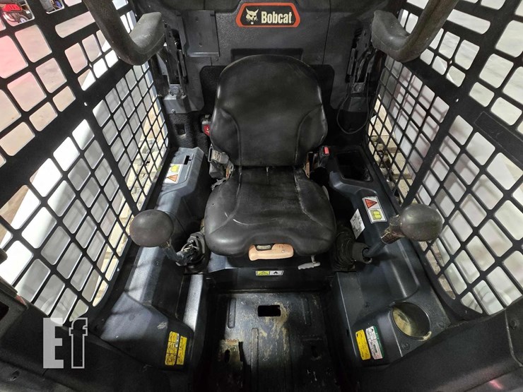 2021-bobcat-t64-image-13