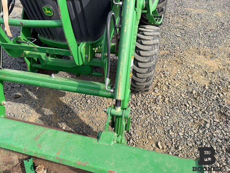 2014-john-deere-3039r-tractor-w/h165-loader-image-10