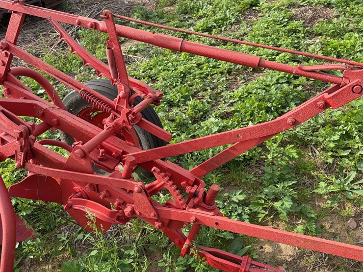 oliver-one-bottom-plow-image-9