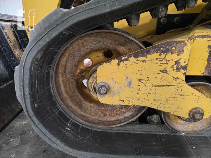 2022-caterpillar-289d3-image-28