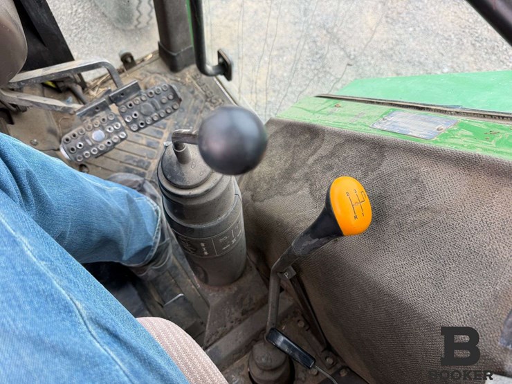 2000-john-deere-5510-tractor-image-54
