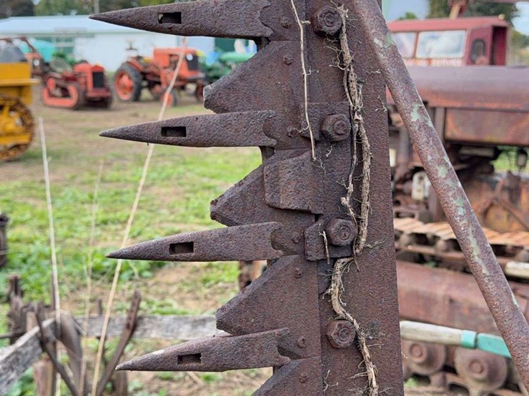 john-deere-350-sickle-mower-image-11