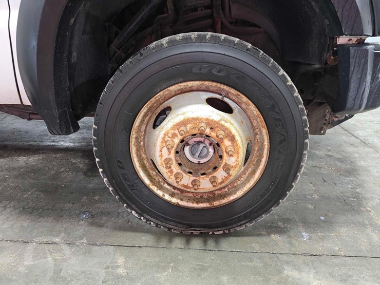 2008-ford-f550-image-22