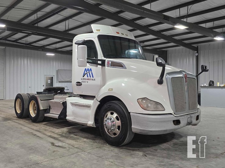 2015-kenworth-t680-image-2