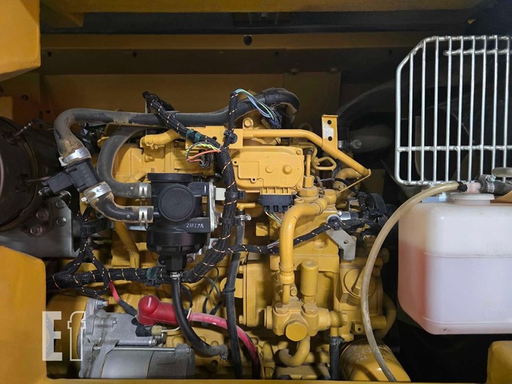 2021-caterpillar-306cr-image-26