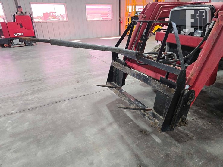 massey-ferguson-245-image-12