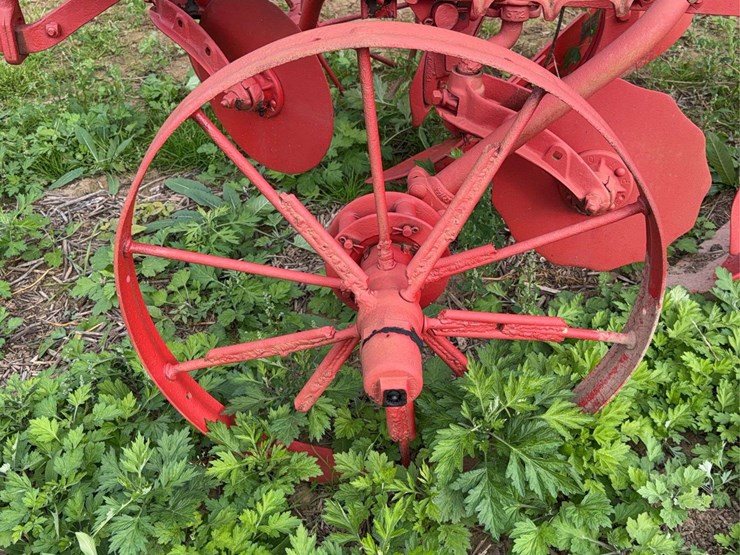oliver-two-bottom-plow-image-11