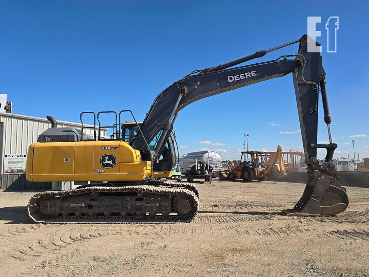 2022-deere-210g-lc-image-6