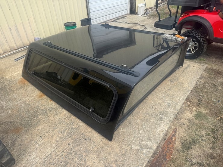 pickup-camper-shell-image-2