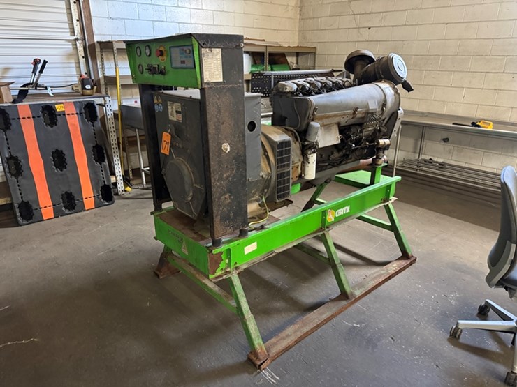 duetz-diesel-generator-on-skids-(generator-not-converting-power)-image-1
