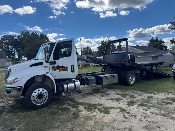 2021-international-mv607-sba-medium-duty-flatbed-rollback-cummins-diesel---278,506-miles-showing-image-10