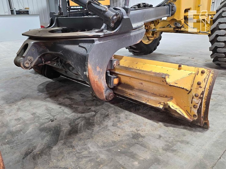 2018-deere-770g-image-11
