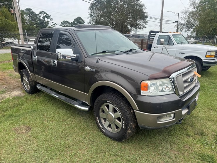 2005-ford-f-150-king-ranch-crew-cab---4wd---5.4l-v8---99,413-miles-showing---1ftpw145x5kb65378-image-2