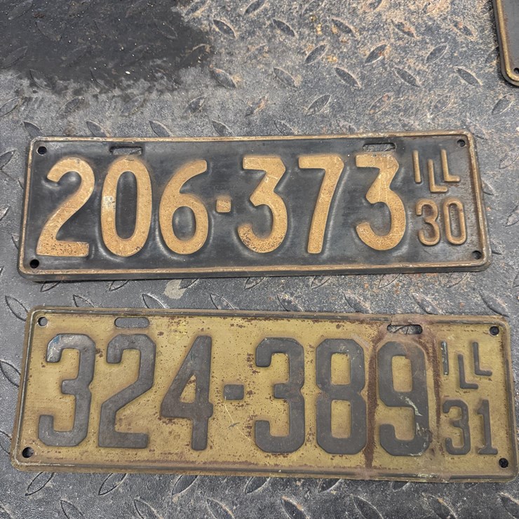 Single IL License Plates