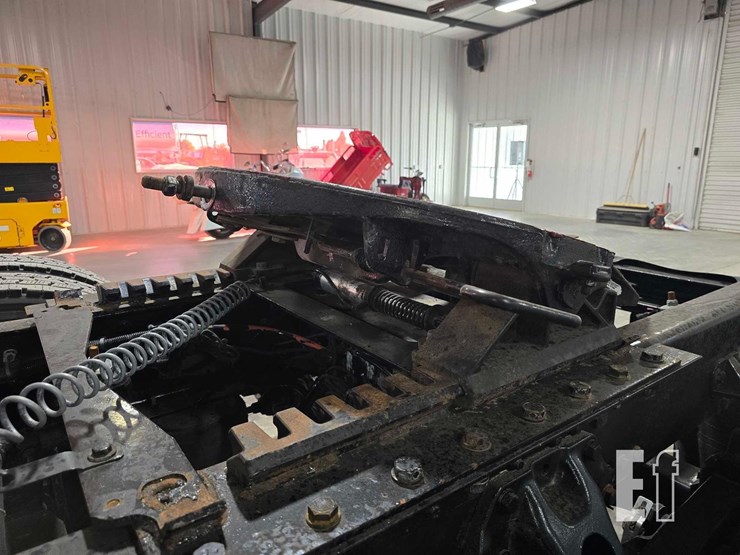 2020-kenworth-t680-image-20