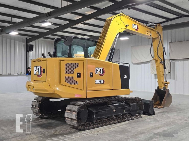 2023-caterpillar-307.5-image-3