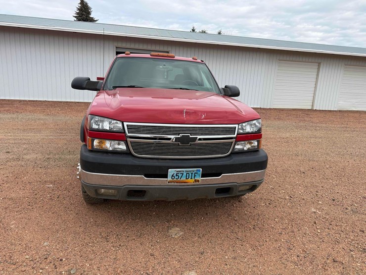 2004-cherolet-3500-service-pickup-image-7