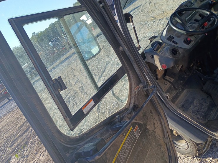 2013-kubota-rtv1100-image-26