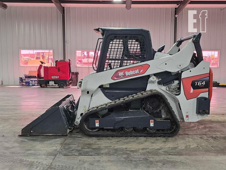 2021-bobcat-t64-image-5