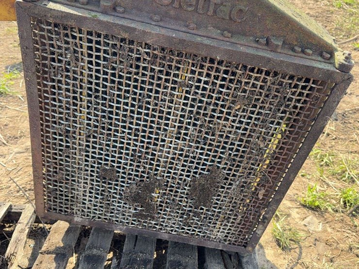 (2)-cletrac-radiators-image-18