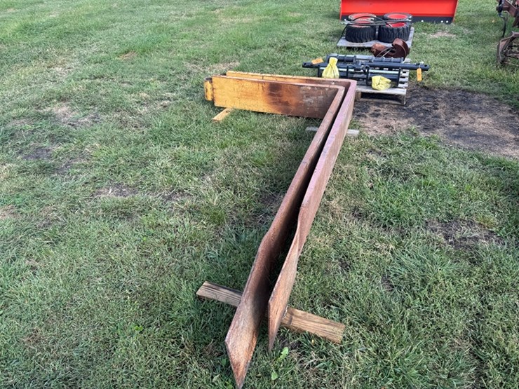 large-forklift-forks-image-3