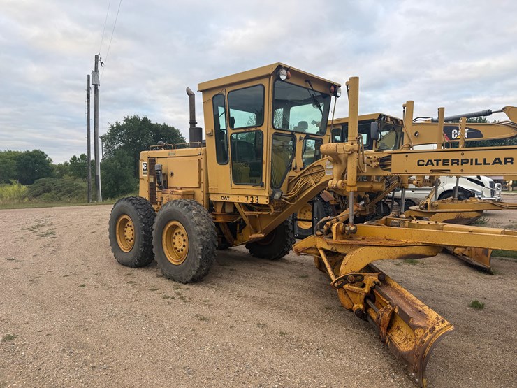 1985-cat-140g-motor-grader-image-3
