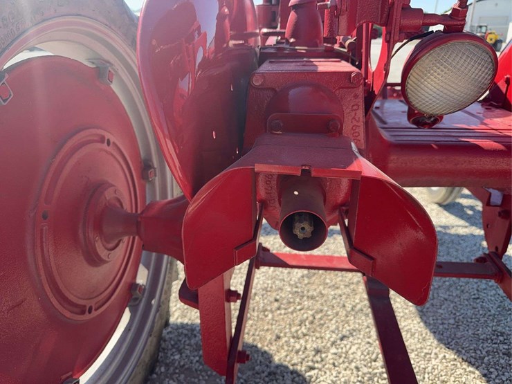farmall-av-image-48