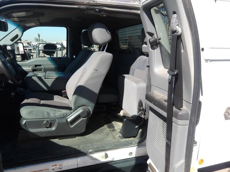 2015-ford-f450-mechanics-truck-image-27