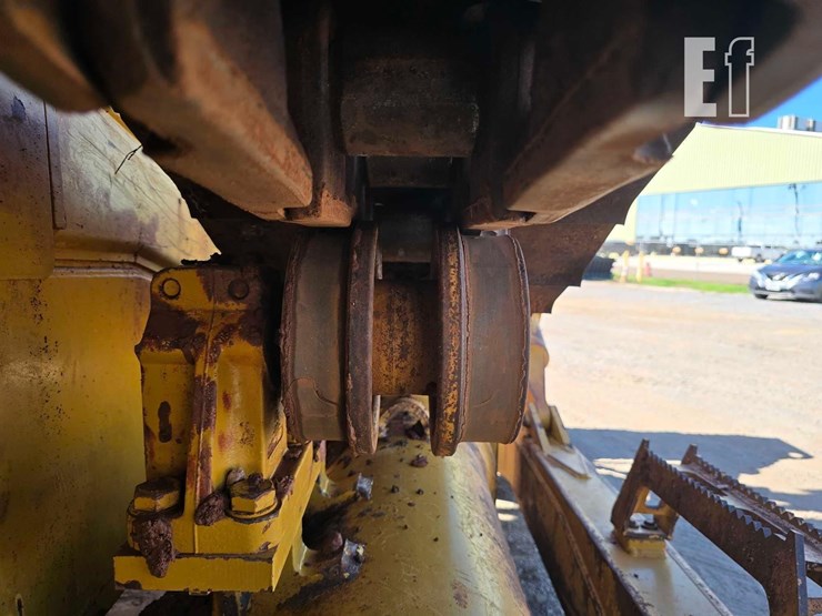 2016-caterpillar-d6t-xl-image-39