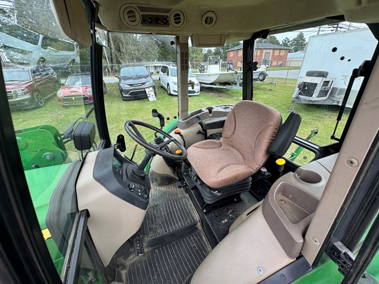 2013-john-deere-5055e-4wd-tractor-with-cab,-loader,-dual-rear-remotes---926-hours-showing-image-6