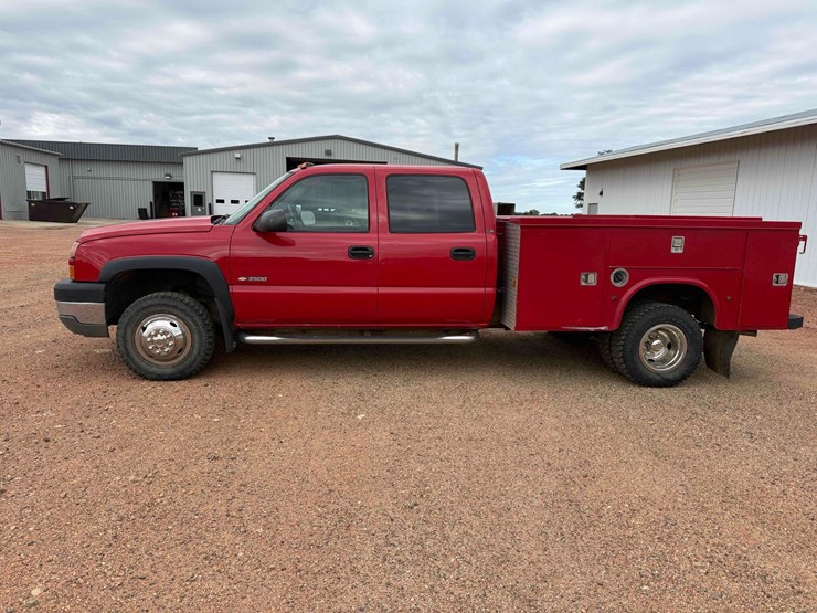 2004-cherolet-3500-service-pickup-image-4