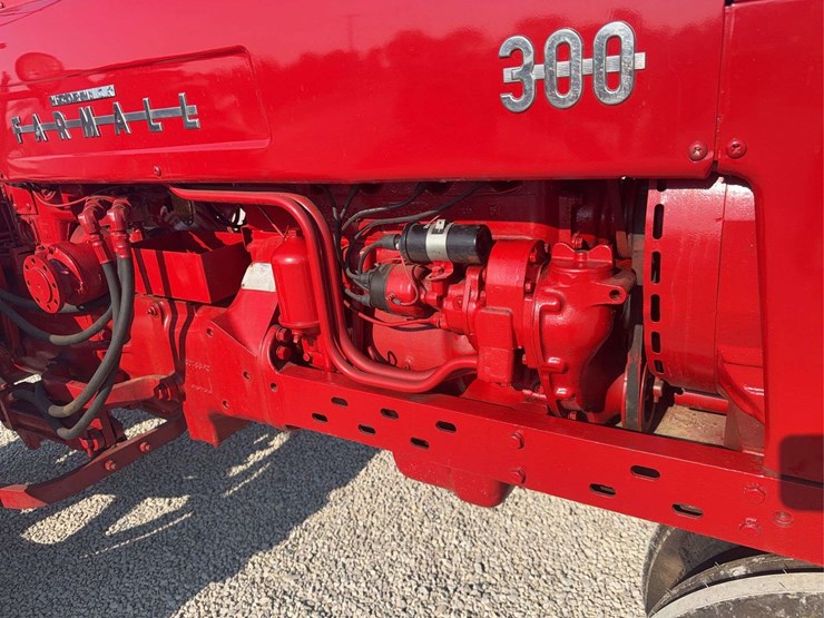 farmall-300-image-29