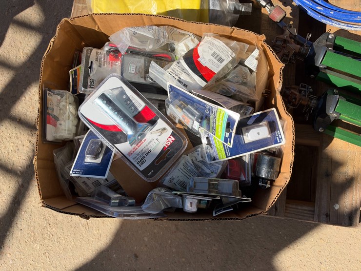 #41629-•-miscellaneous-electrical-items-and-tools-image-3