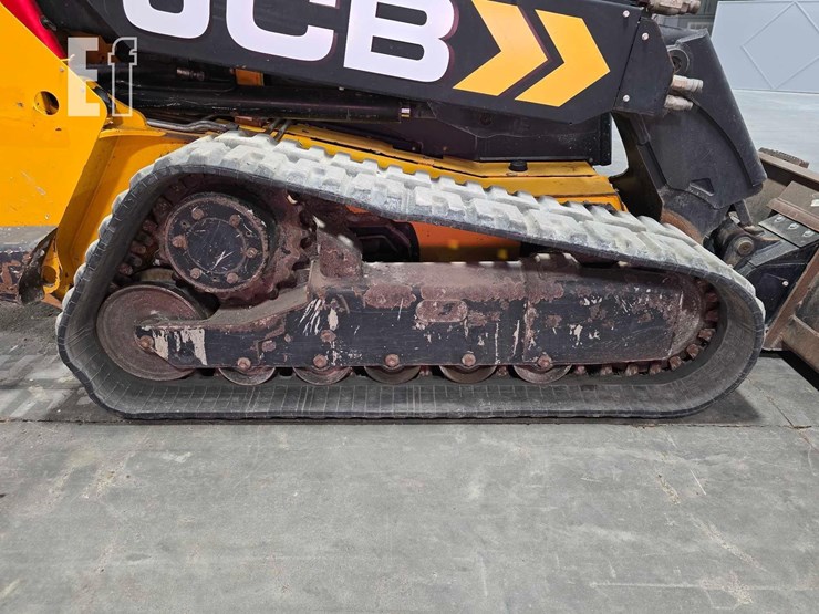 2021-jcb-3ts-8t-image-28
