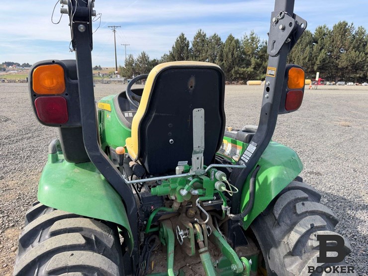 2014-john-deere-3039r-tractor-w/h165-loader-image-25
