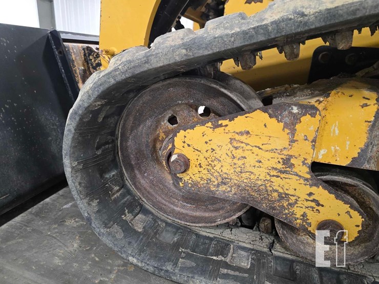2022-caterpillar-289d3-image-27