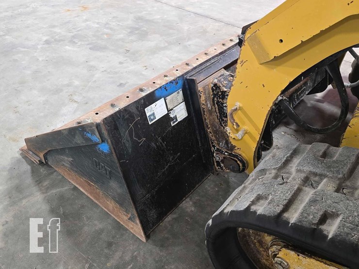 2021-caterpillar-289d3-image-12