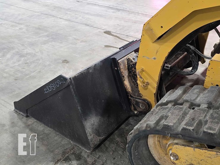 2021-caterpillar-289d3-image-12