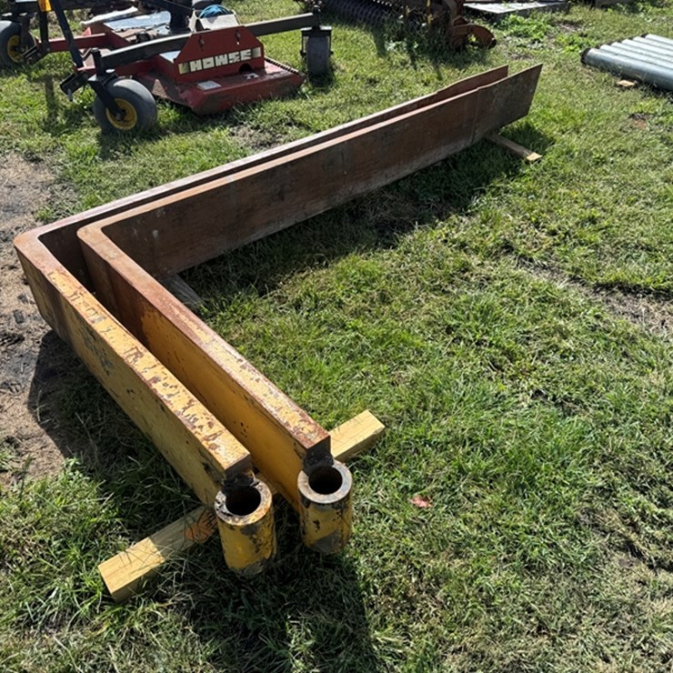 LARGE FORKLIFT FORKS