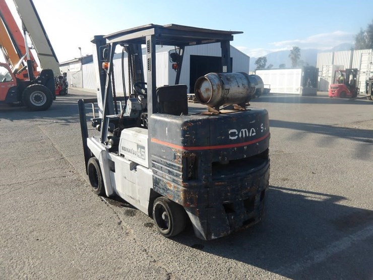 kamatsu-fg45st-6-forklift-image-4