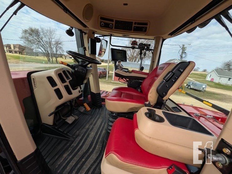 2020-case-ih-steiger-540-image-18