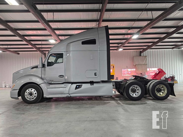 2020-kenworth-t680-image-5