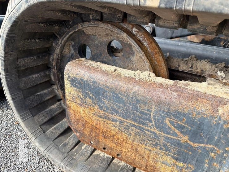 2019-jcb-85z-1-image-12