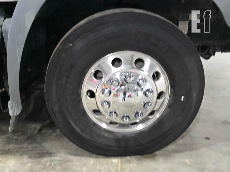 2020-mack-granite-64bt-image-23
